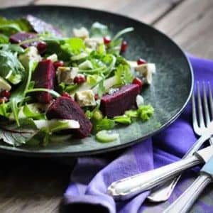 Rote Beete-Salat mit Rucola