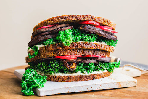 Sandwich mit Pilz-Bacon &amp; Grünkohl