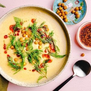Geröstete Blumenkohl-Knoblauch-Suppe